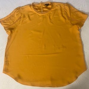 Ann Taylor Women’s Yellow Short Sleeve Top